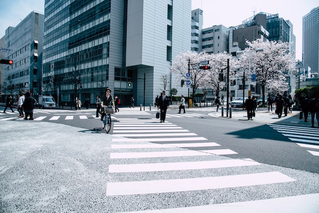 眉山为何勤工俭学对在日本的留学生的职业生涯至关重要？